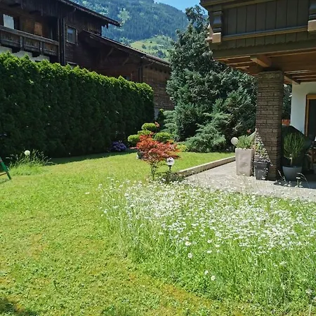 Told Elisabeth アパート *