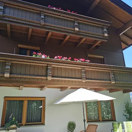 Told Elisabeth アパート *